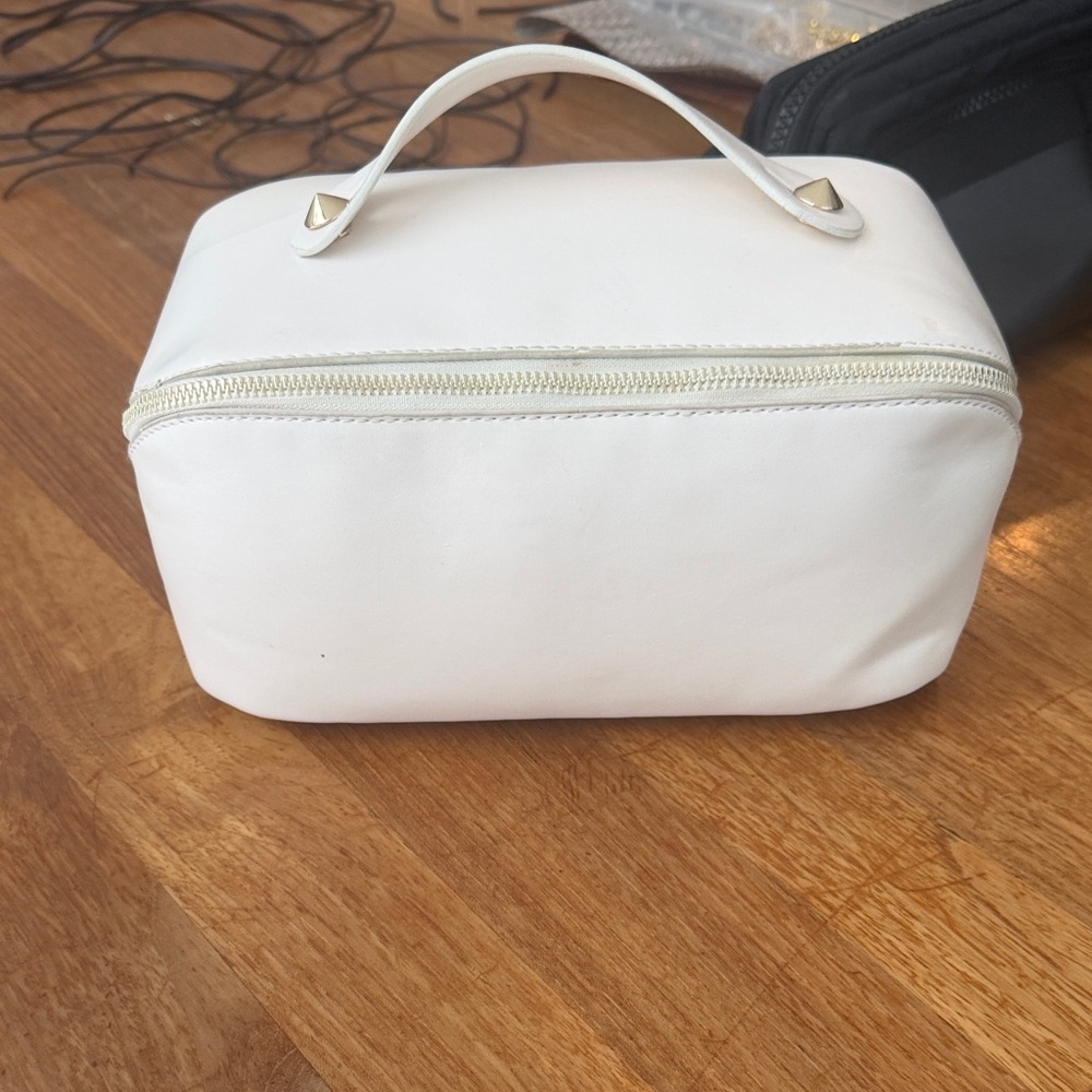 Elegant Cream Women's Bag